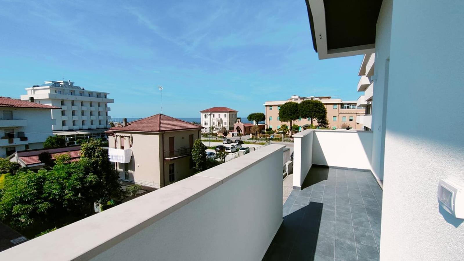 Villa Borghesi Suites Fronte Mare Rimini Exterior foto