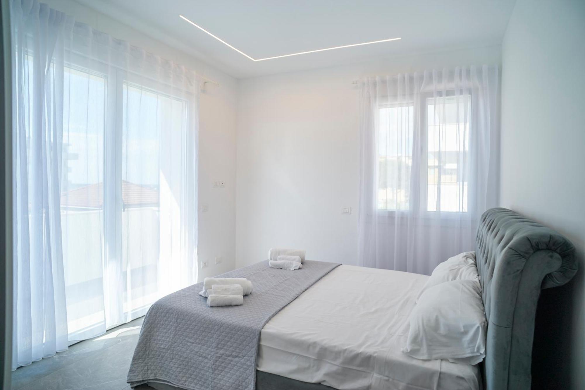 Villa Borghesi Suites Fronte Mare Rimini Exterior foto